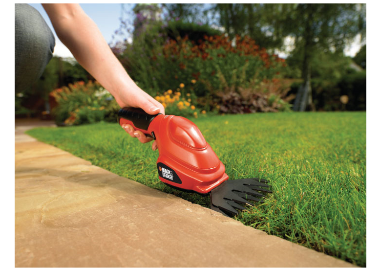 Taille-herbe BlackDecker GSL200